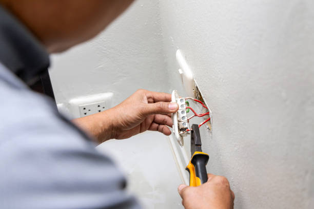 Best Emergency Electrical Repair  in Chesapeake, OH